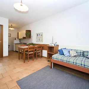Apartment Terraced House In The Ca' Del Pino Complex With Communal Pool In, Bibione